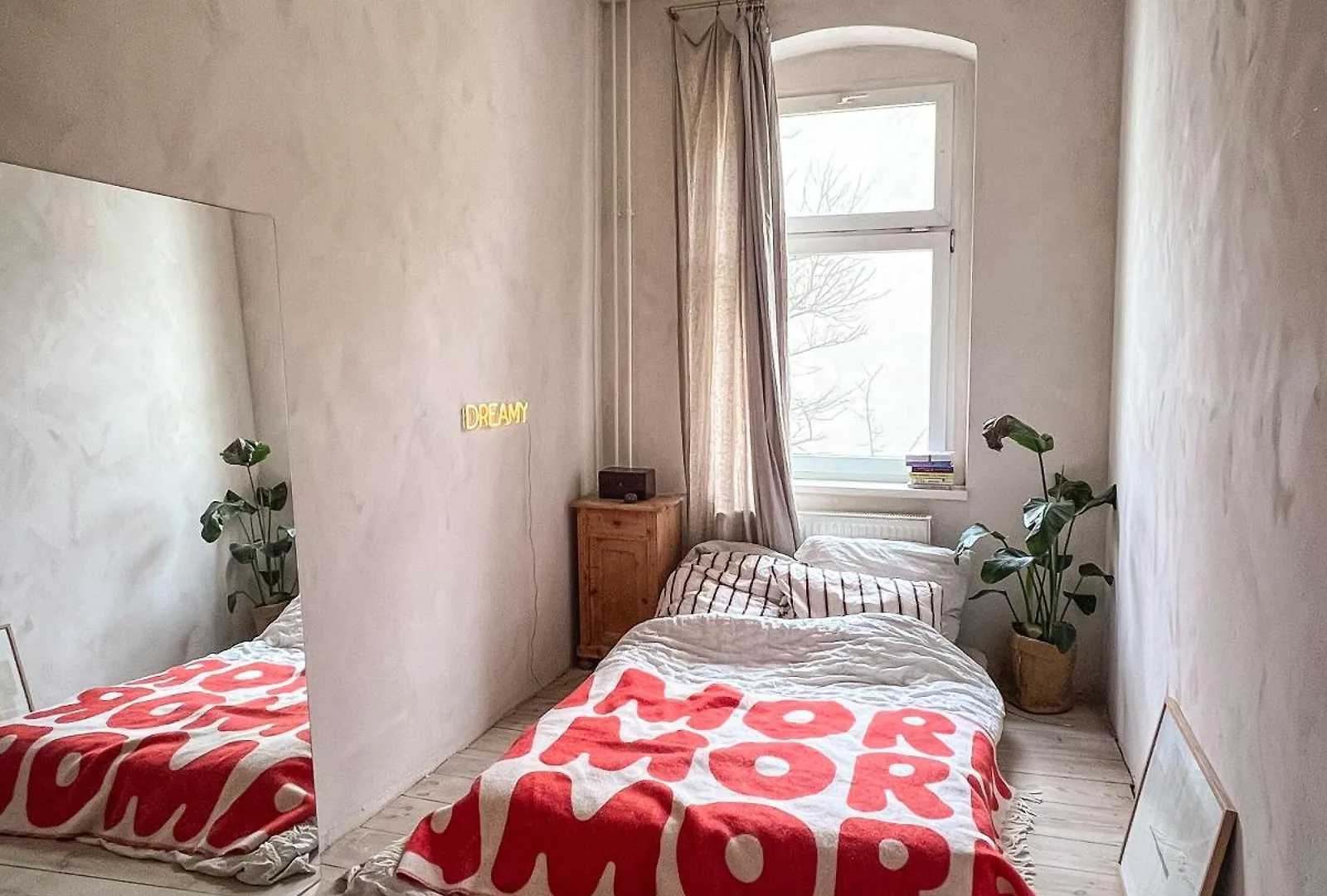 Beautiful 3 Room Apartment In Berlin Center